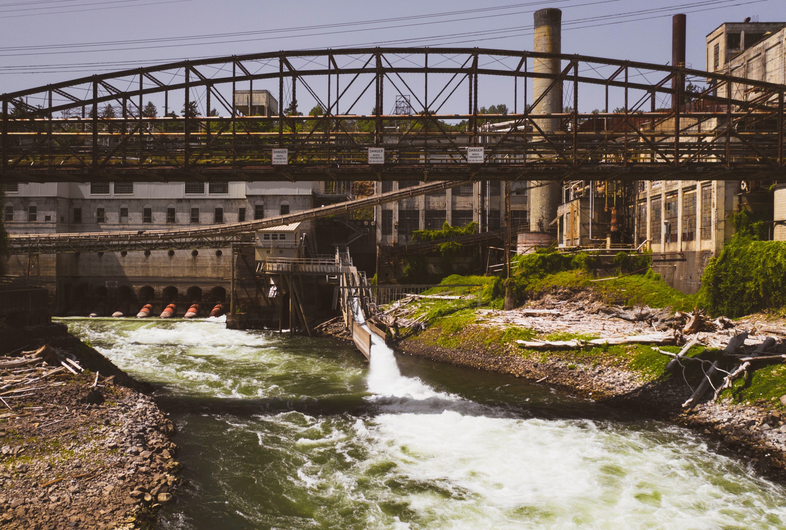 Hydroelectric plant in Oregon City, Oregon